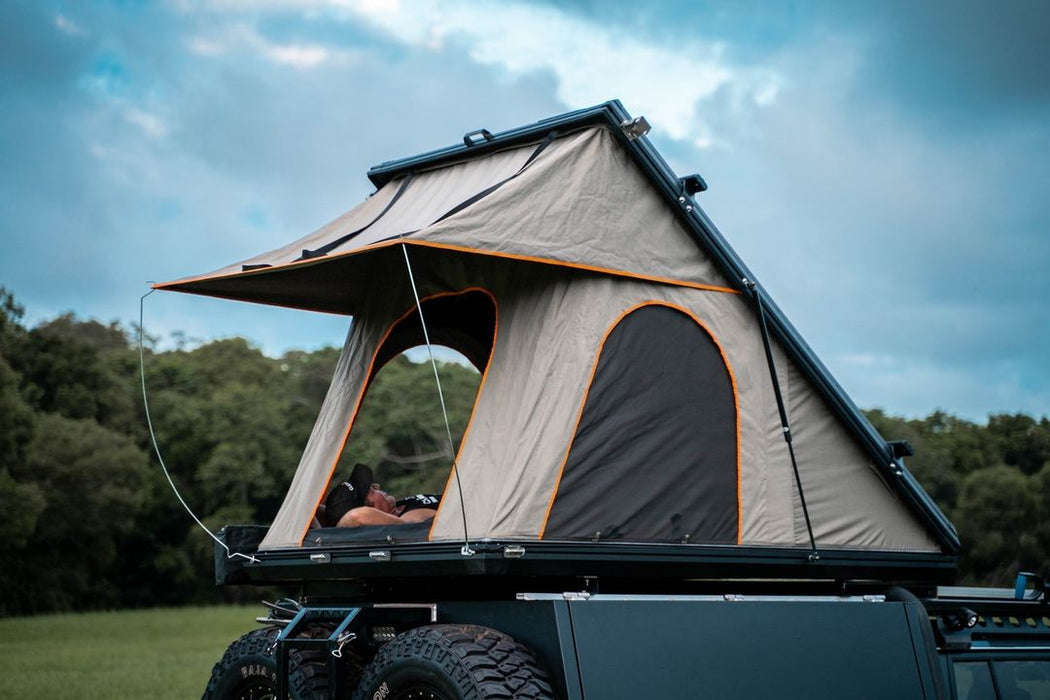 Rooftop Tent BOSS with Roof-Bars | Campboss 4x4 | 2330mm x 1480mm A4A-RRT-01 Campboss 4x4