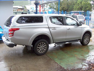 Hardtop Aeroklas Mitsubishi L200 2015 a Present - Sliding Windows | Double Cab Aeroklas U17/480 : Light Grey / Double-Cab 304120300215-U17/480 Xperts4x4