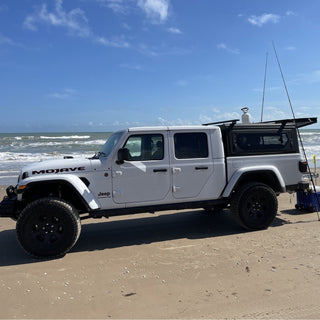 Hardtop Jeep Gladiator JT 2019+ | Alu-Cab Contour | Aluminium Black Alu-Cab Xperts4x4