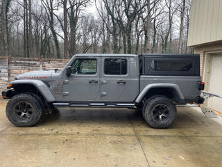 Hardtop Jeep Gladiator JT 2019+ | Alu-Cab Contour | Aluminium Black Alu-Cab Xperts4x4