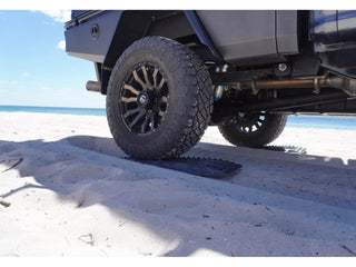 MAXTRAX XTREME 4x4 Sand Plates (pair) Maxtrax Xperts4x4